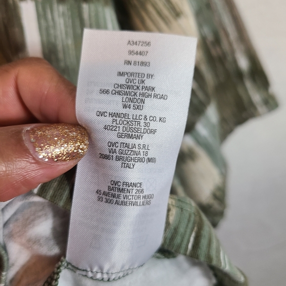 d & Co Denim+Company Jersey Printed  Scoop Neck Top - Picture 7 of 8